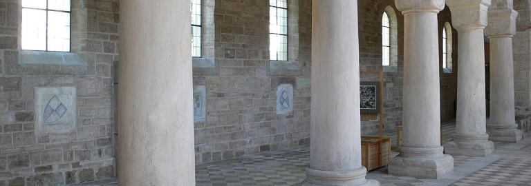 Heilsbronn Münster: Blick ins nördliche Seitenschiff
